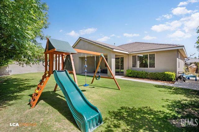 11511 Renaissance Court, Bakersfield, CA 93311
