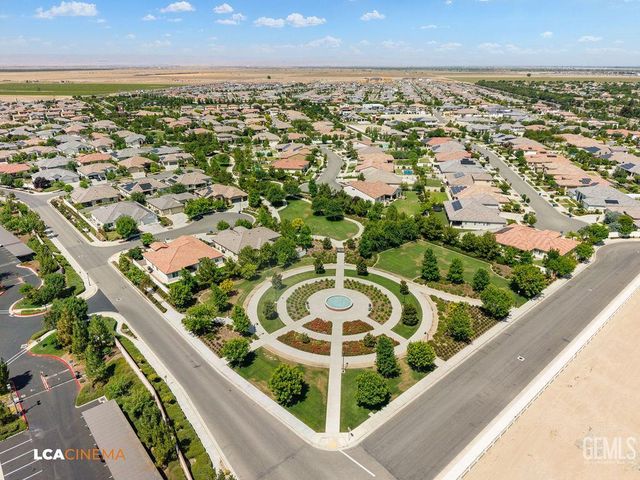 11511 Renaissance Court, Bakersfield, CA 93311