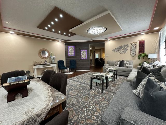 809 Pryor Drive, Arlington, TX 76001