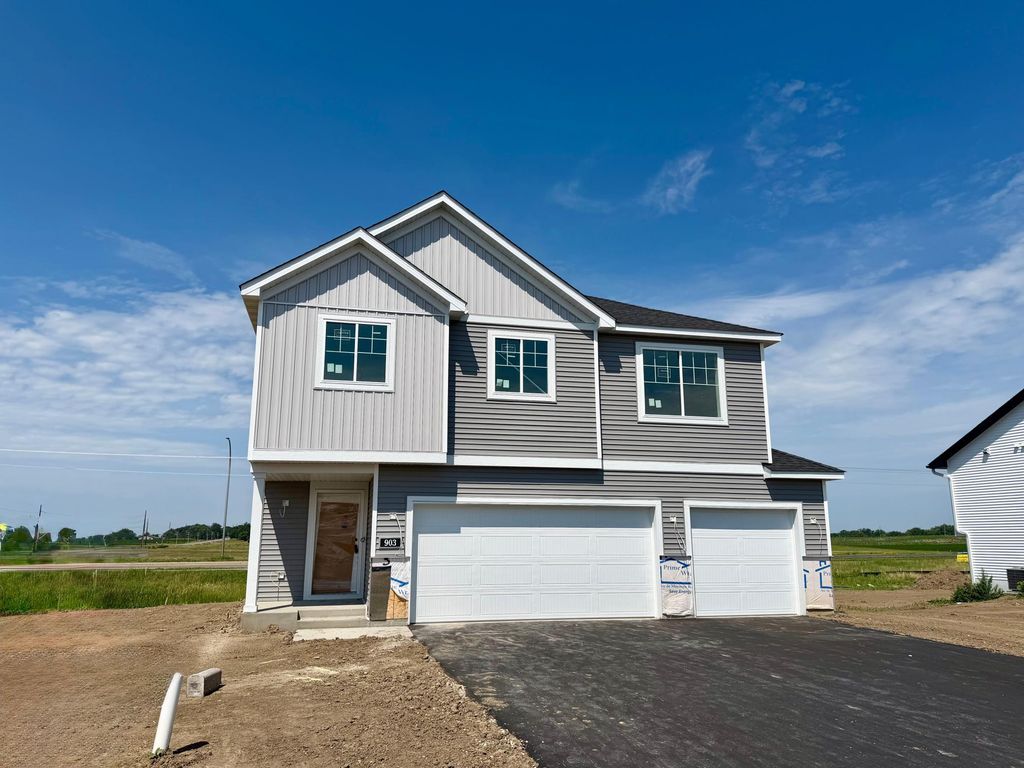 1926 Pierce Street S, Cambridge, MN 55008 — photo 2