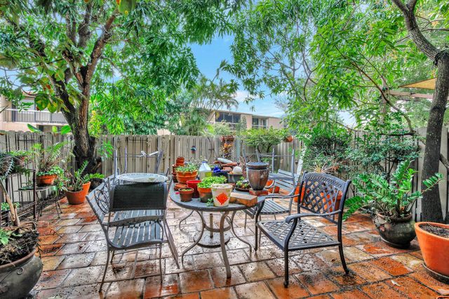 20606 NE 7th Court, Miami, FL 33179