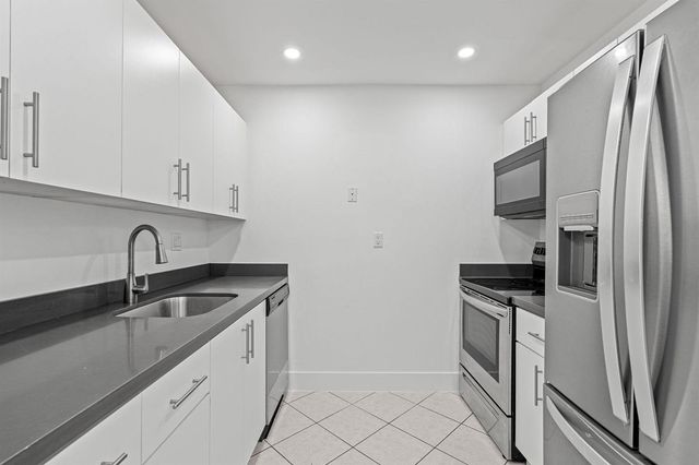 9227 SW 87th Avenue B1, Miami, FL 33176