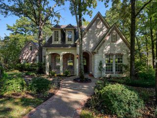 1940 Stonehill Drive, Tyler, TX 75703