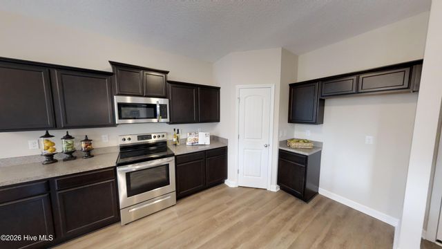 272 Browns Ferry Road, Jacksonville, NC 28546