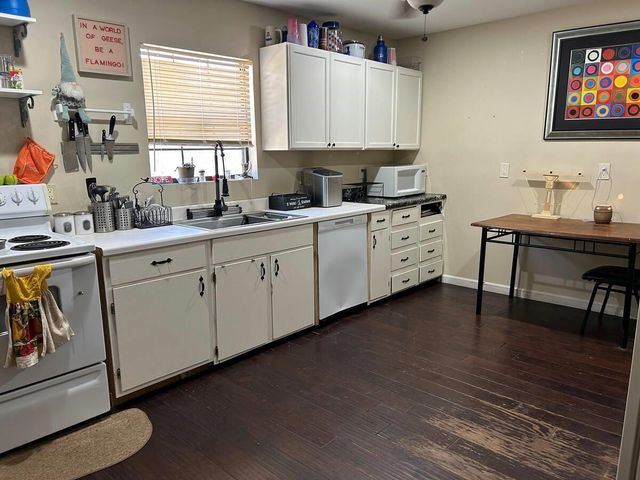5511 Ridge Road, Navasota, TX 77868