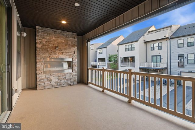 22311 TEES TER, Ashburn, VA 20148