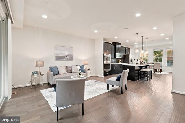 22311 TEES TER, Ashburn, VA 20148