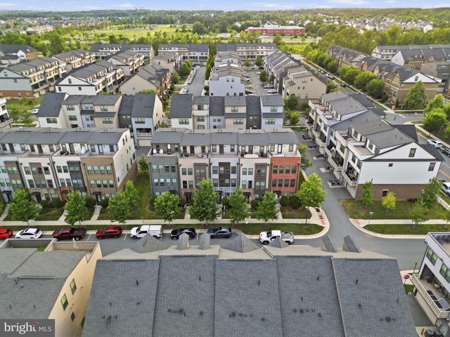 22311 TEES TER, Ashburn, VA 20148