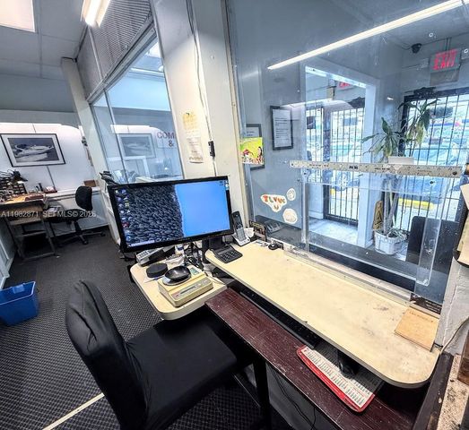 Palm Ave, Hialeah, FL 33010