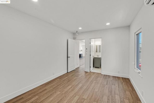 2906 Adeline St, Oakland, CA 94608