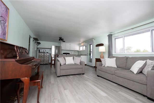 339 E Union, West Deer, PA 15024