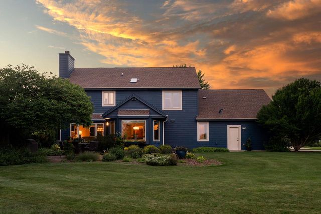N72W27741 Glacier PASS, Hartland, WI 53029