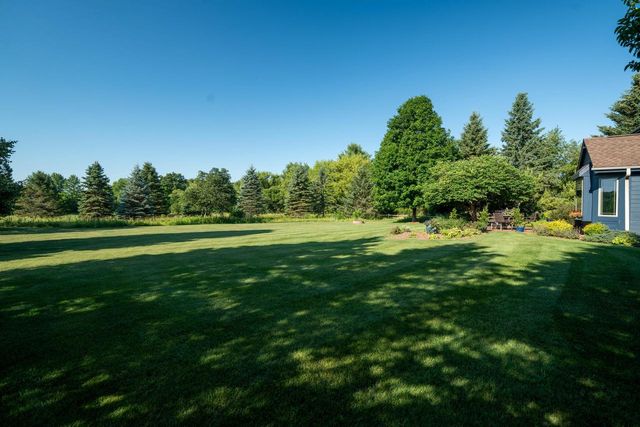 N72W27741 Glacier PASS, Hartland, WI 53029