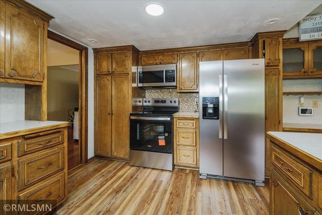 5617 29th Avenue N, Crystal, MN 55422