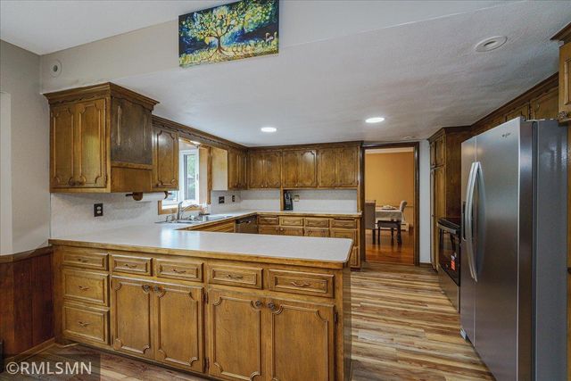 5617 29th Avenue N, Crystal, MN 55422