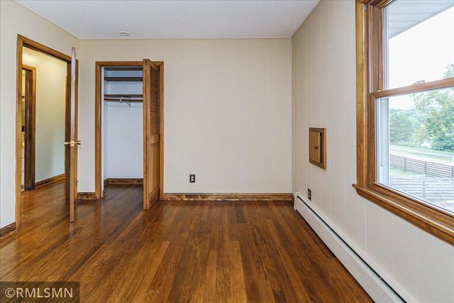 5617 29th Avenue N, Crystal, MN 55422