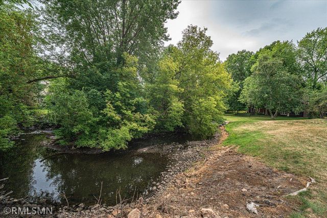 5617 29th Avenue N, Crystal, MN 55422