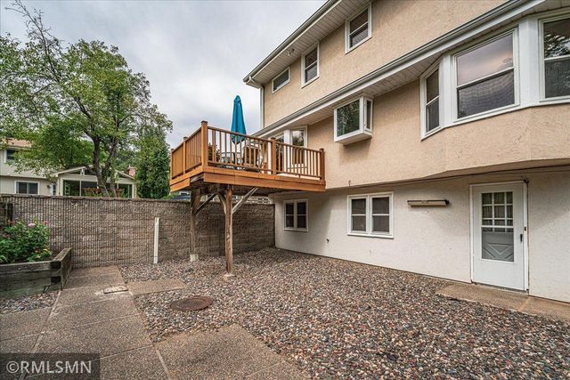 5617 29th Avenue N, Crystal, MN 55422