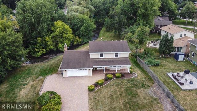 5617 29th Avenue N, Crystal, MN 55422
