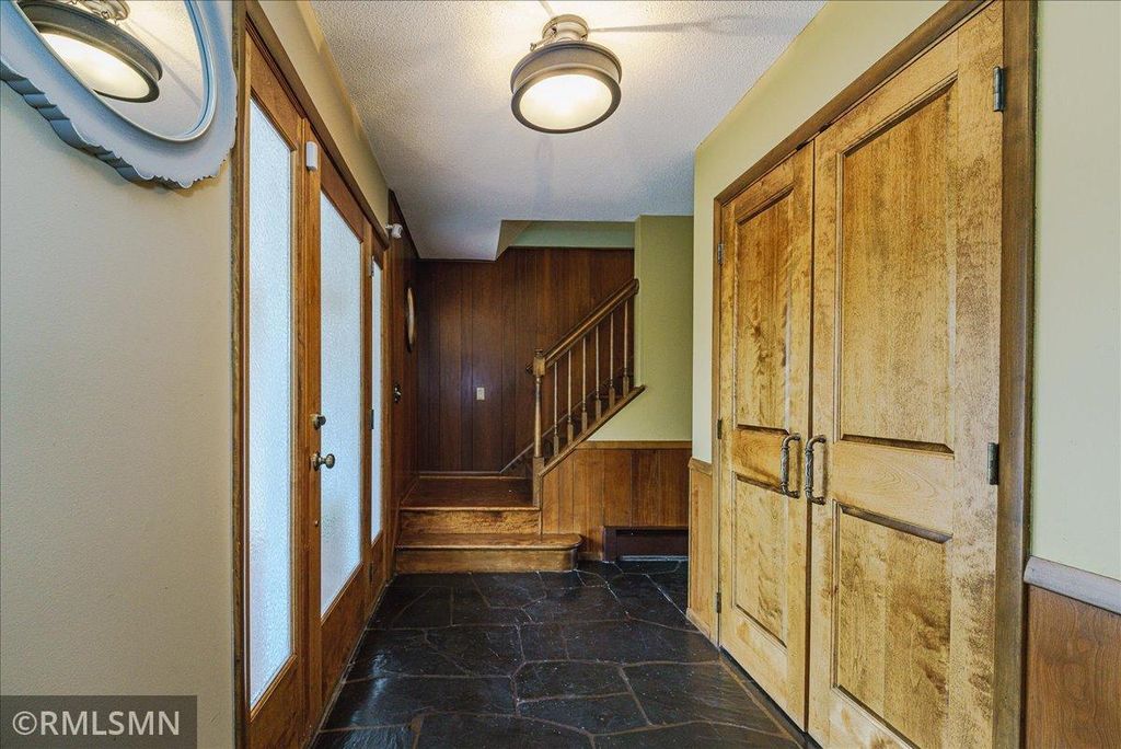 5617 29th Avenue N, Crystal, MN 55422 — photo 4