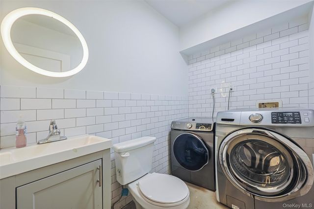 14-11 114 Streets, College Point, NY 11356
