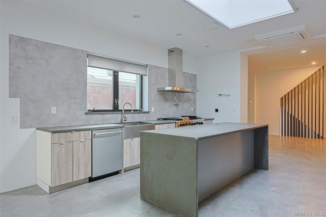 14-11 114 Streets, College Point, NY 11356