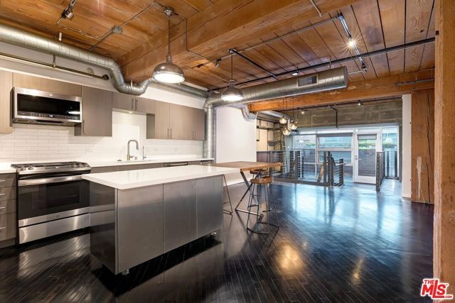 530 S Hewitt Street 126, Los Angeles, CA 90013