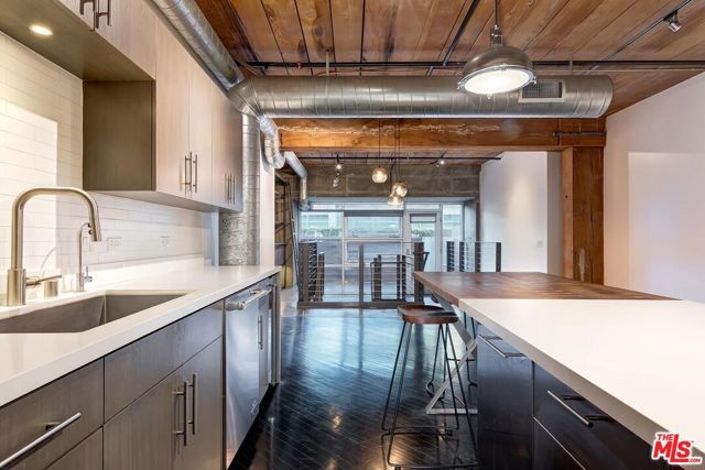 530 S Hewitt Street 126, Los Angeles, CA 90013