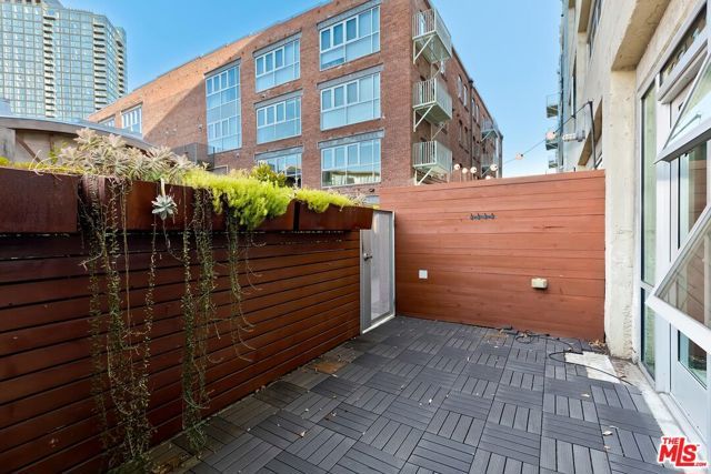 530 S Hewitt Street 126, Los Angeles, CA 90013