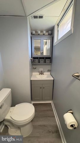 8001 GOOD LUCK RD, Lanham, MD 20706