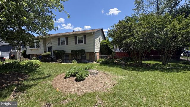 8001 GOOD LUCK RD, Lanham, MD 20706