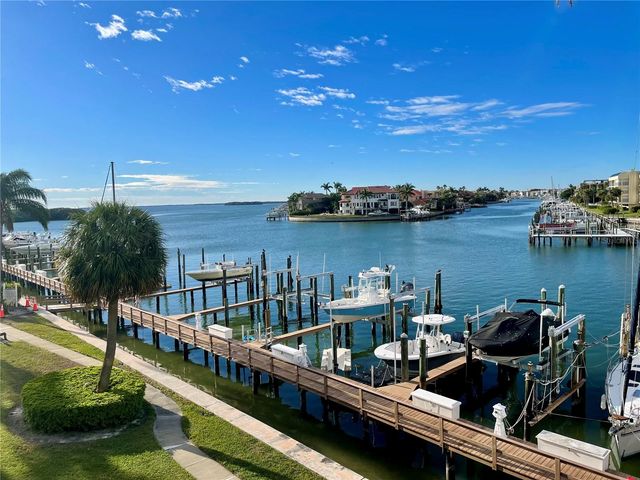 126 1ST STREET E 210, Tierra Verde, FL 33715