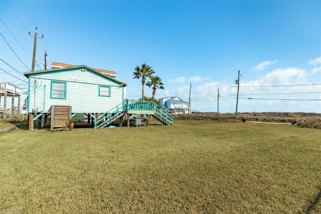 17404 Bristow Drive, Galveston, TX 77554