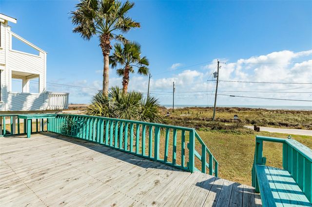 17404 Bristow Drive, Galveston, TX 77554