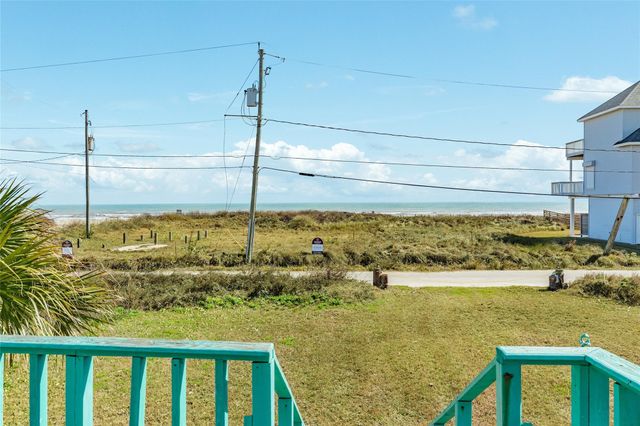 17404 Bristow Drive, Galveston, TX 77554