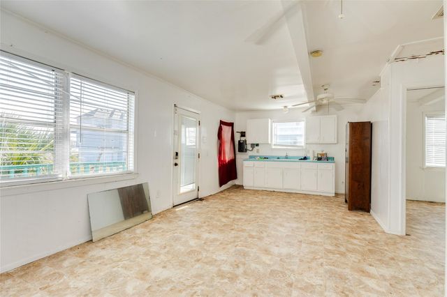 17404 Bristow Drive, Galveston, TX 77554