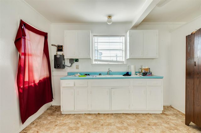 17404 Bristow Drive, Galveston, TX 77554
