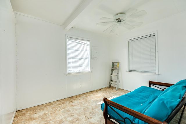 17404 Bristow Drive, Galveston, TX 77554