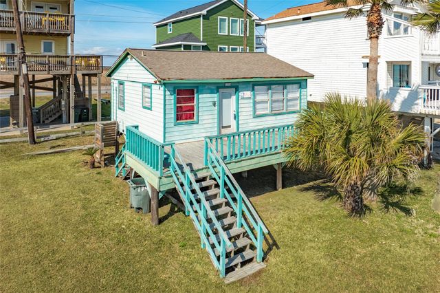 17404 Bristow Drive, Galveston, TX 77554