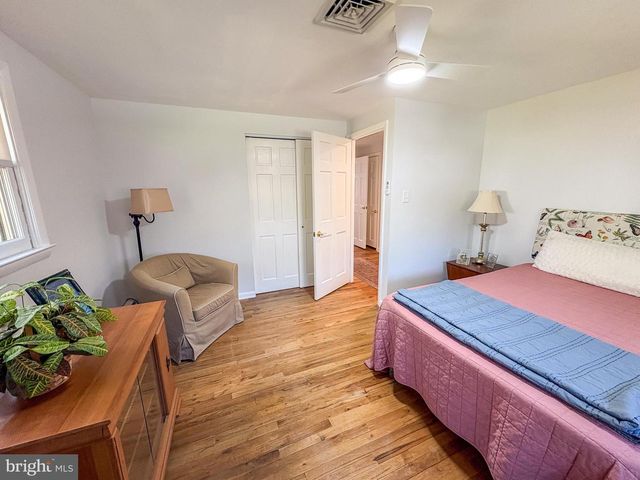 1426 MANORWOOD DR, West Chester, PA 19382