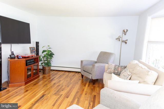 1426 MANORWOOD DR, West Chester, PA 19382