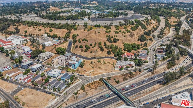 702 Lookout Dr, Los Angeles, CA 90012