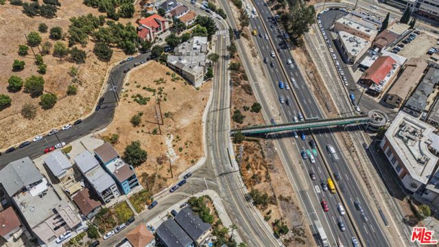 702 Lookout Dr, Los Angeles, CA 90012