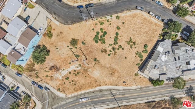 702 Lookout Dr, Los Angeles, CA 90012