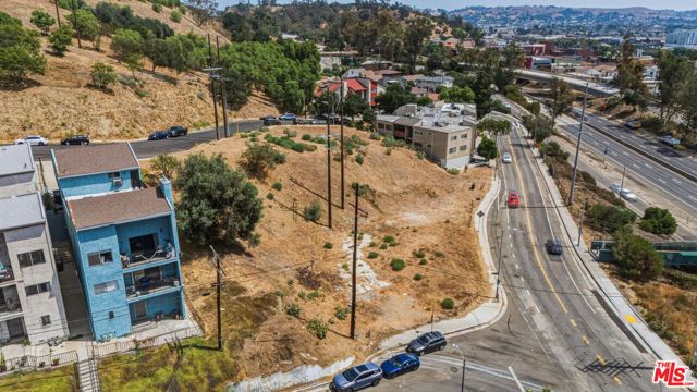 702 Lookout Dr, Los Angeles, CA 90012