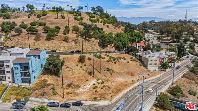 702 Lookout Dr, Los Angeles, CA 90012