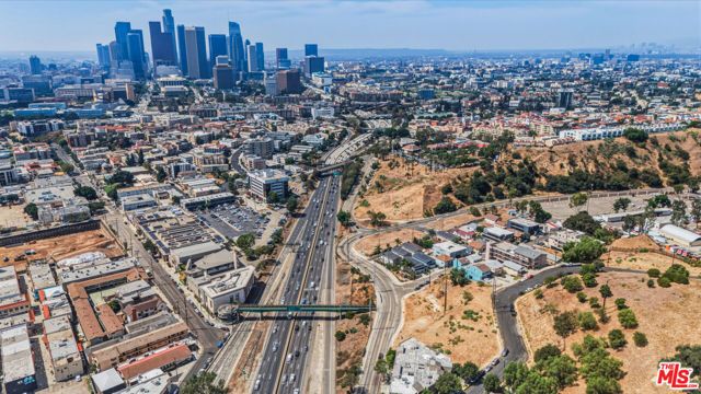 702 Lookout Dr, Los Angeles, CA 90012