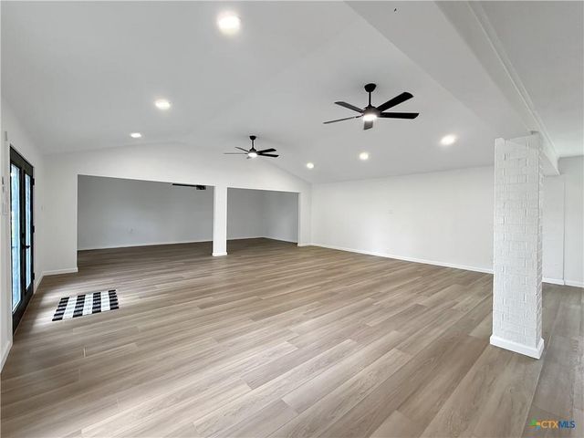 420 El Camino Real Street, Port Lavaca, TX 77979
