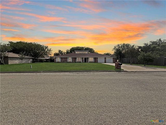 420 El Camino Real Street, Port Lavaca, TX 77979