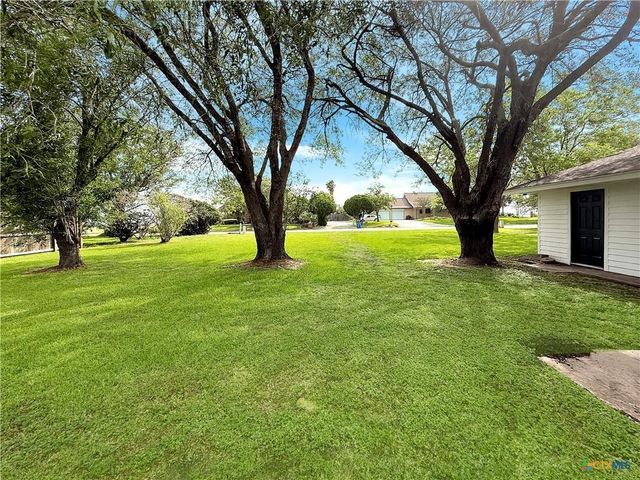 420 El Camino Real Street, Port Lavaca, TX 77979